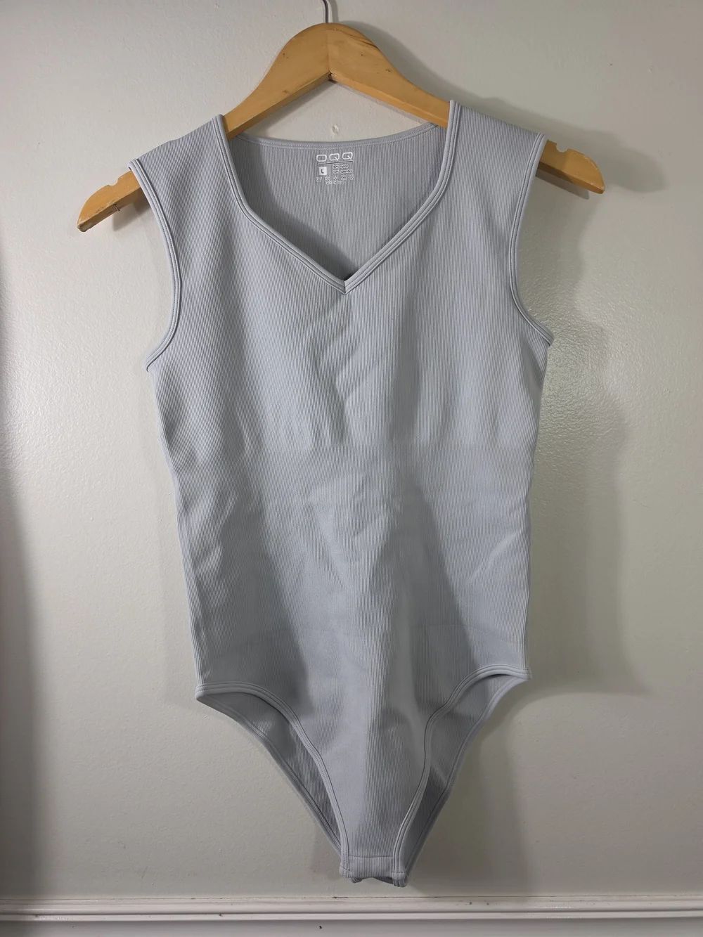 OOQ Sleeveless V-Neck Bodysuit in Light Blue-Gray